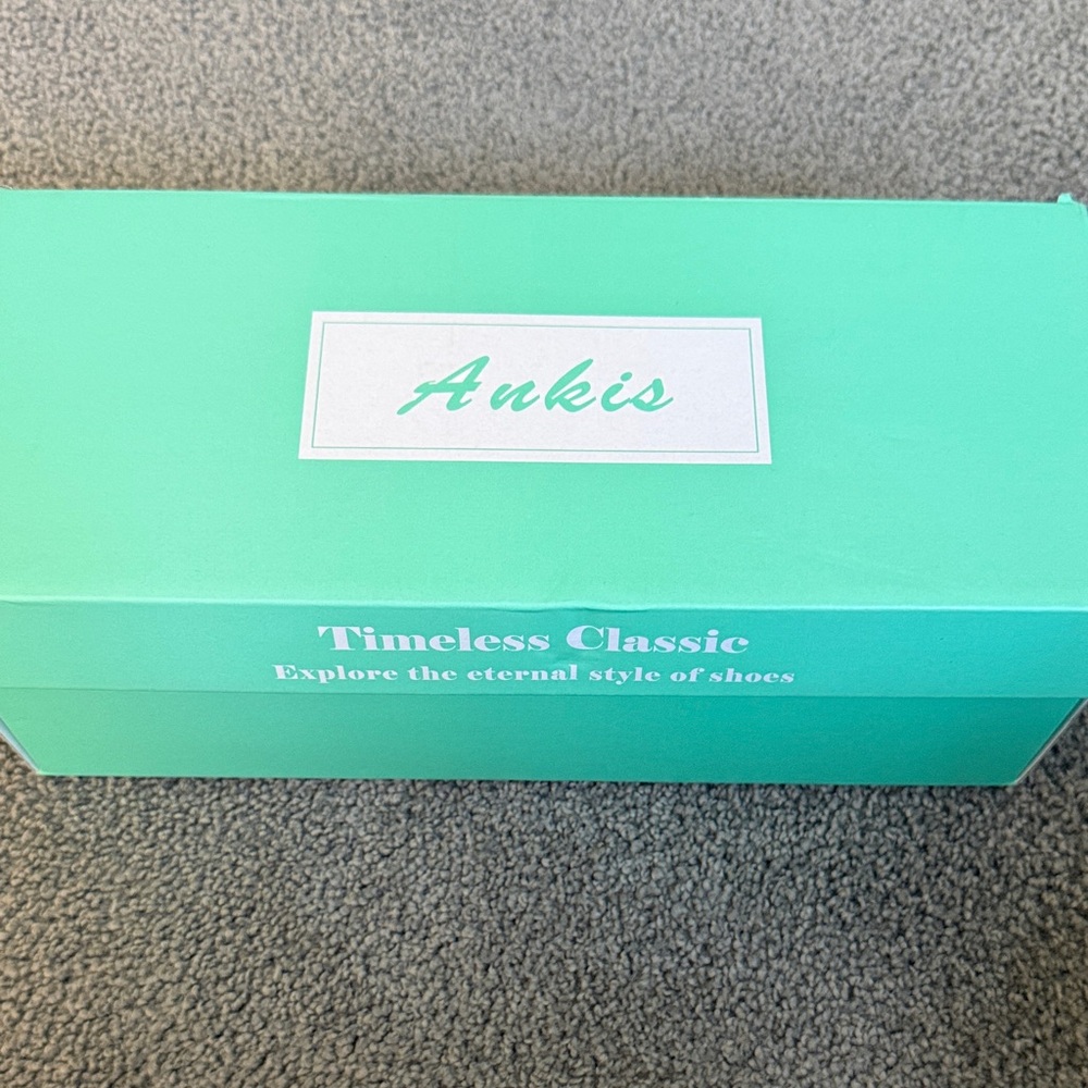 Ankis Timeless Classic Slides, Gold-Tone Buckles. New in Box! Black. Size 11 - Picture 8 of 11